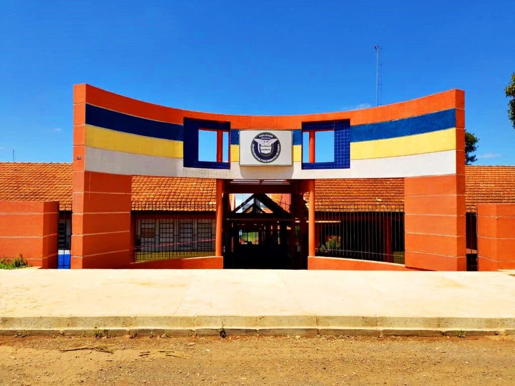 Colégio de PG oferece vagas para cursos técnicos gratuitos