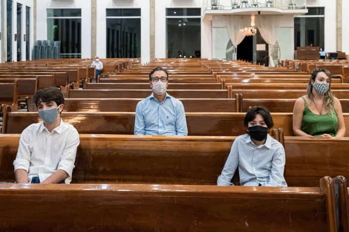 Decreto flexibiliza normas para templos religiosos no Paraná