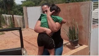 Após perseguição, criança desaparecida em PG reencontra a mãe