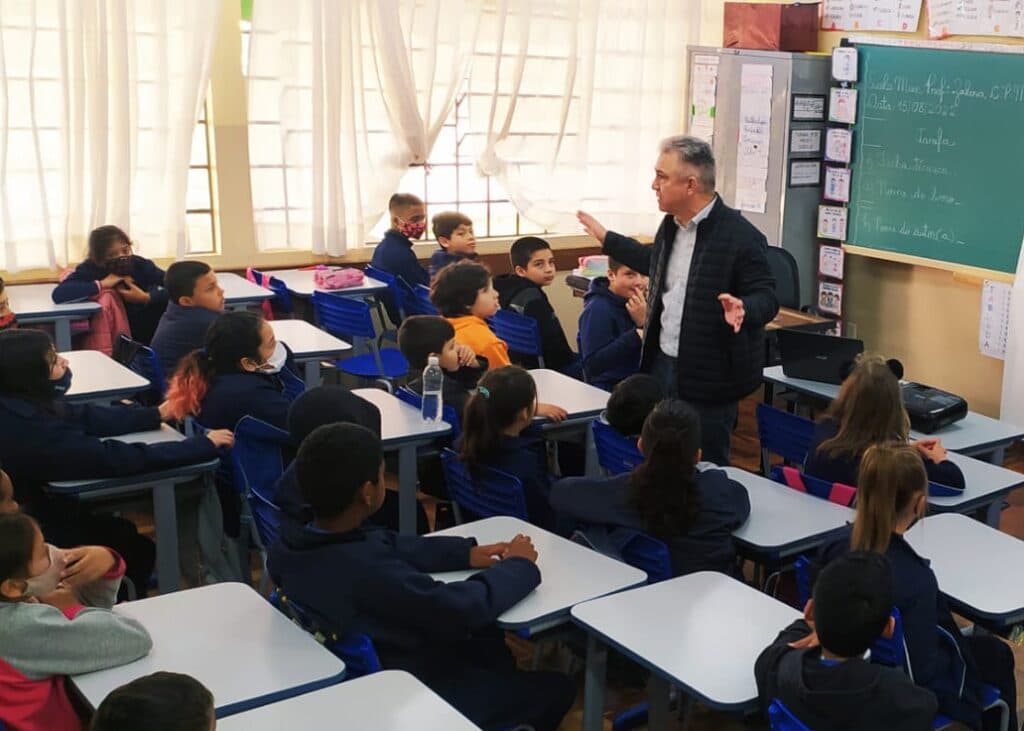 Rotary Club realiza ciclo de palestras de prevenção às drogas