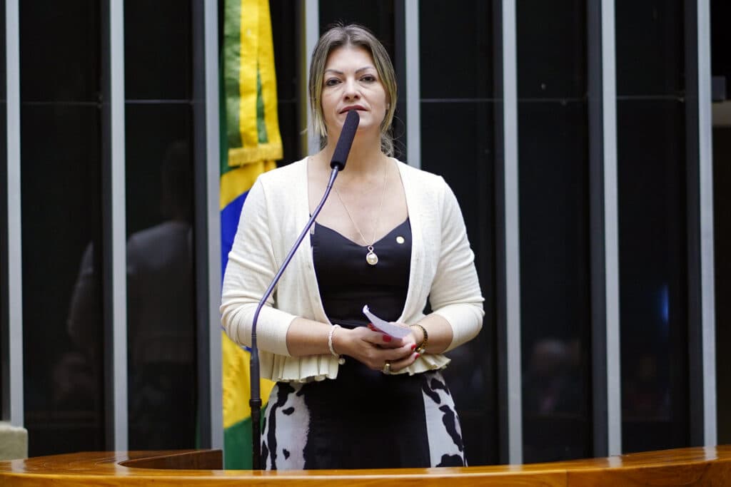 Aline Sleutjes cumpre agenda em Ponta Grossa, Carambeí e Faxinal neste fim de semana