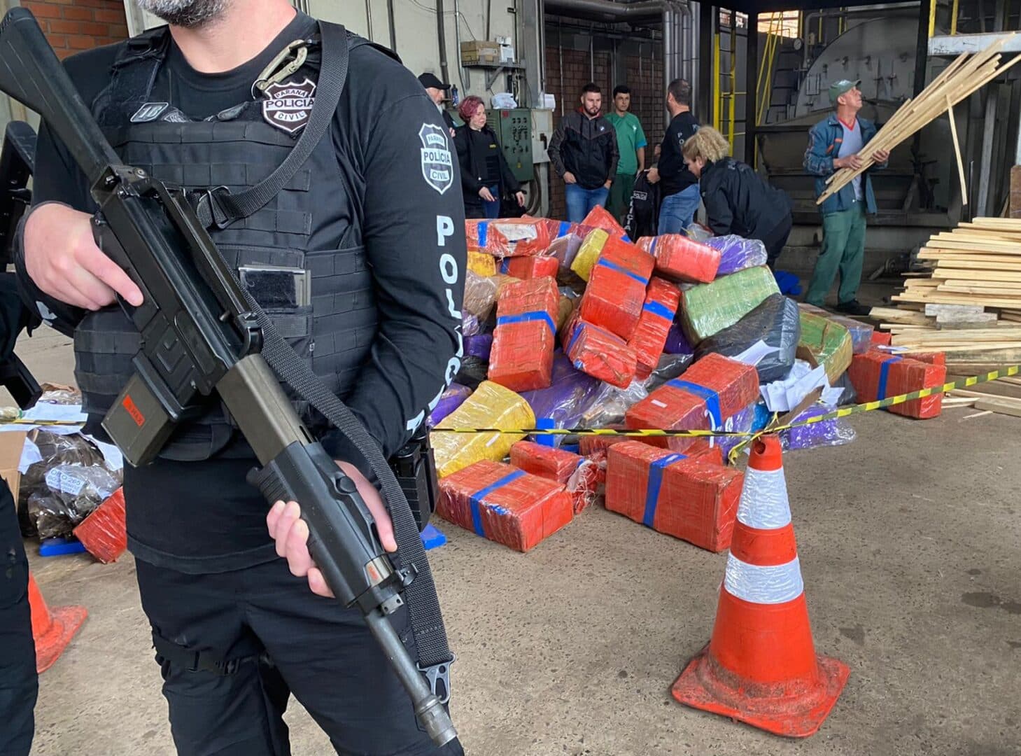 Polícia Civil incinera quase 3 toneladas de drogas em PG