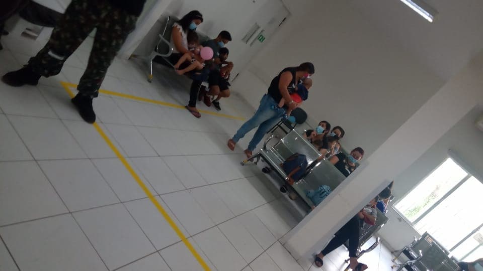 Pais denunciam superlotação e até 4h de espera na Upa Santa Paula