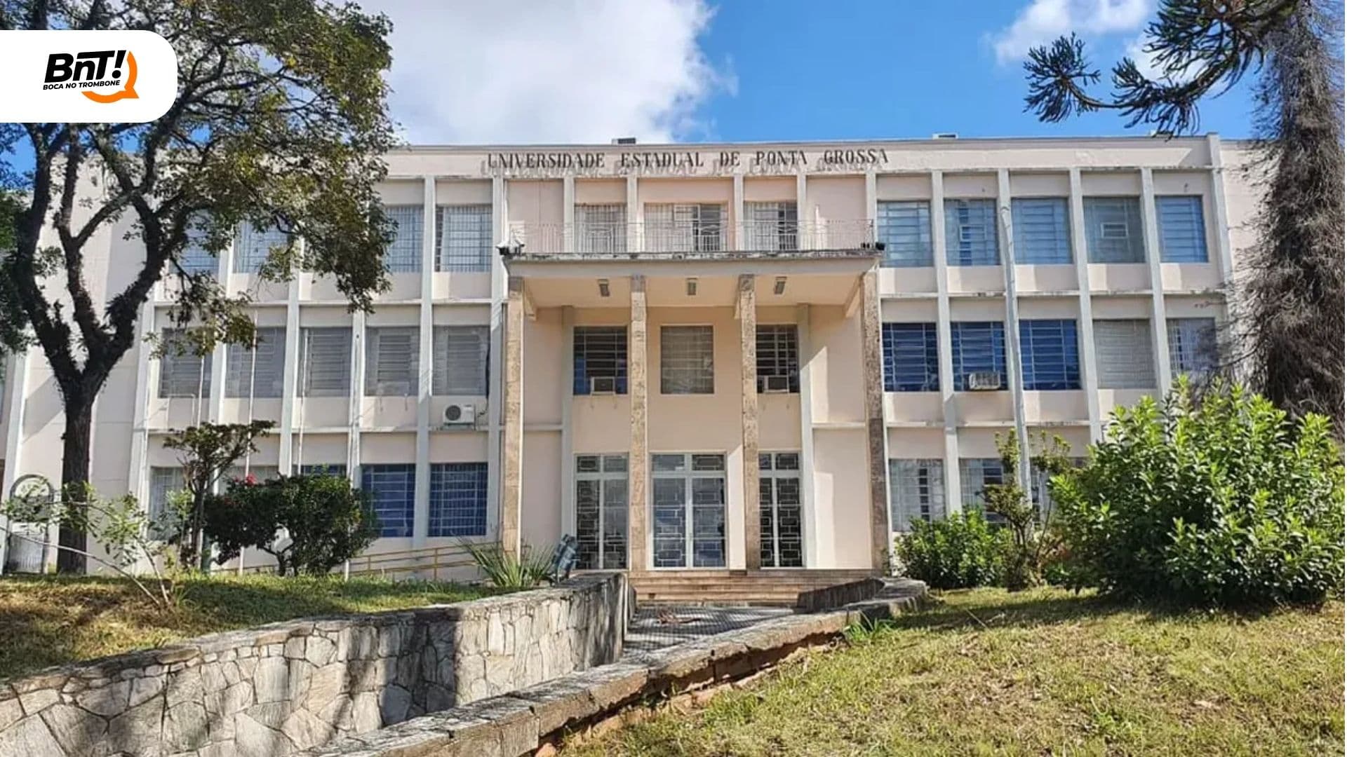 Acadêmicos realizam ato contra o racismo na UEPG