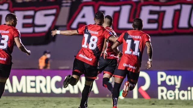 Atlético-GO classificado e confronto de brasileiros hoje na Sul-americana