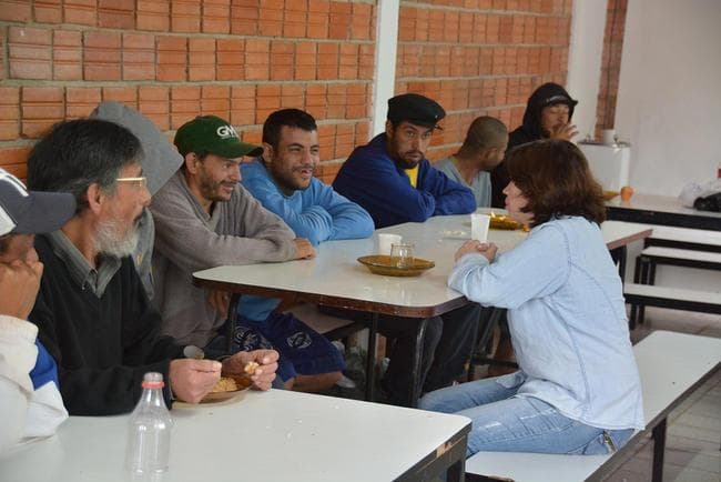 Prefeitura de PG cobra de grupos que dão assistência a moradores de rua