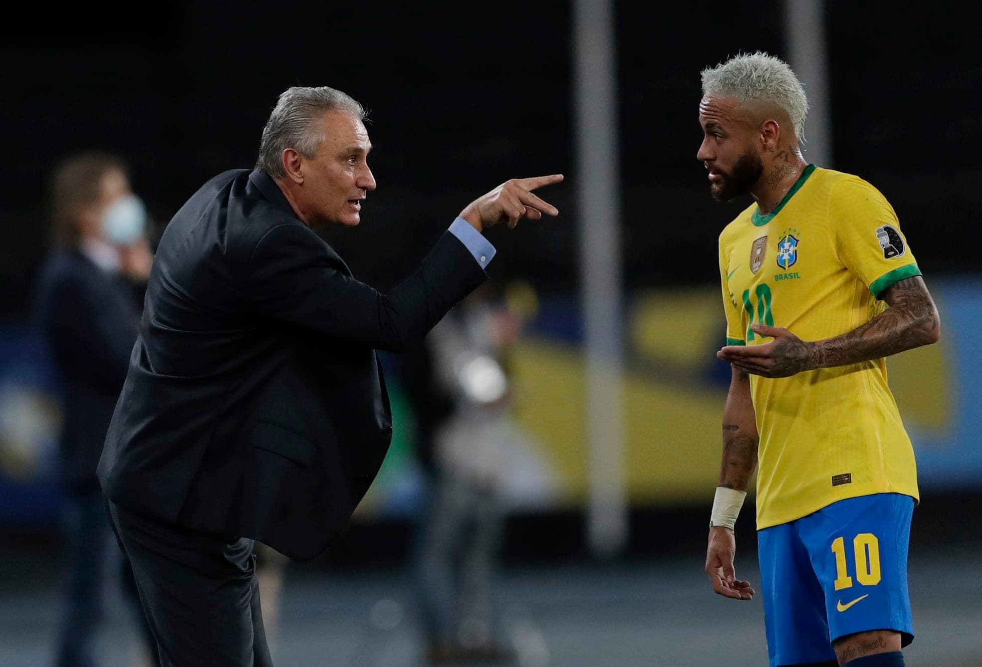 Tite diz que, mesmo com vitória, Brasil sentiu a ausência de Neymar