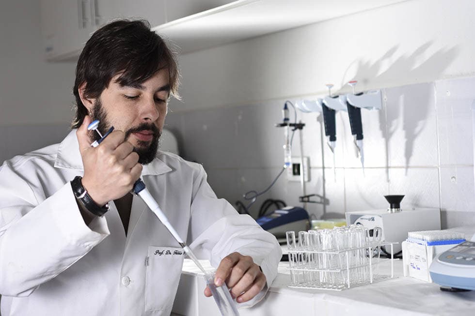 UEPG é contra cortes de verbas destinados a Ciência e Tecnologia