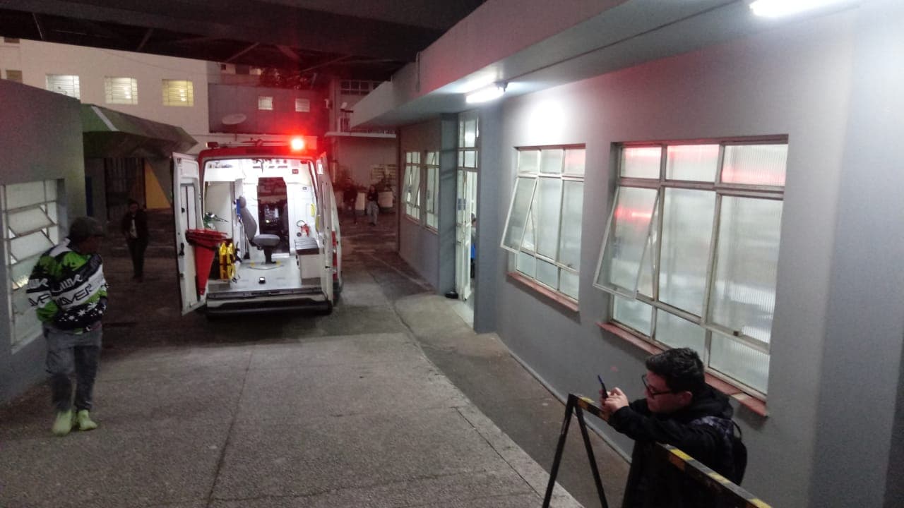 Estudante sofre convulsão dentro do Restaurante Universitário da UEPG