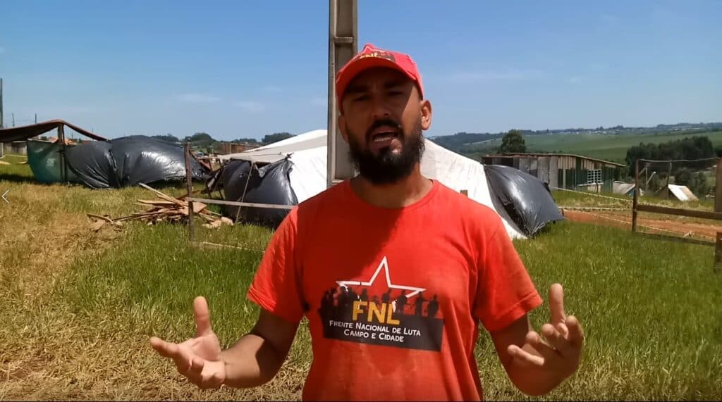 Famílias que vivem na ocupação no Andorinhas estão sem situação precária