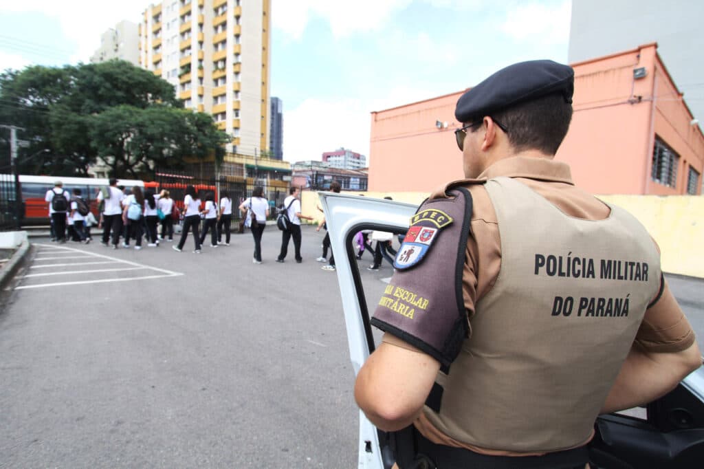 Estudante é agredido por funcionário de escola em Ponta Grossa