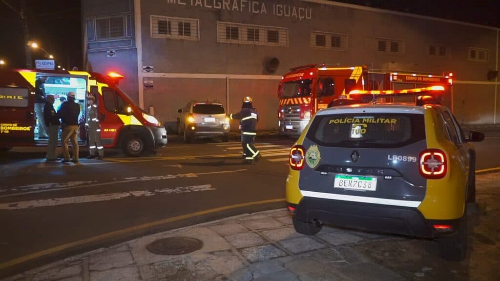 Motorista embriagado colide contra parede no Nova Rússia