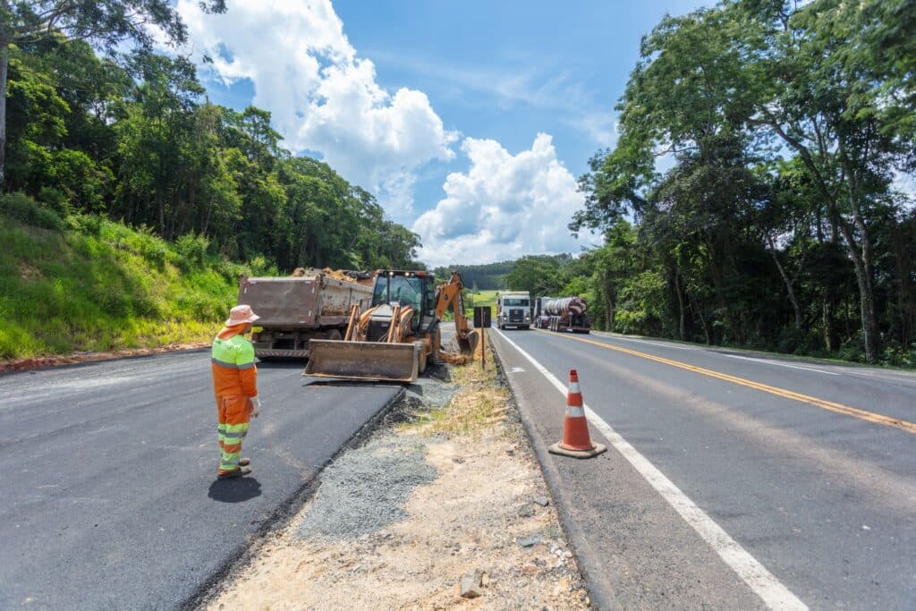 Obras devem provocar mudanças de tráfego nas rodovias da região