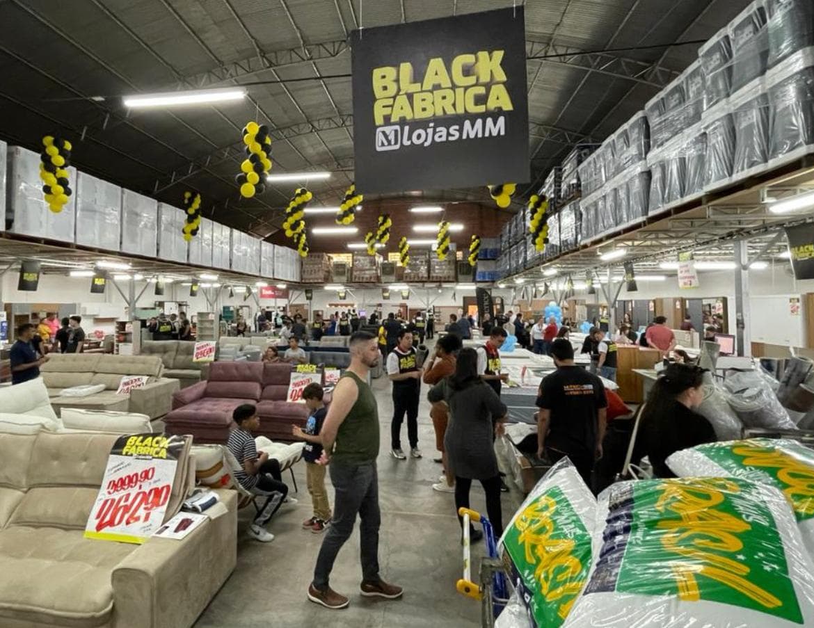 2ª Black Fábrica MM recebe 10 mil clientes e tem alto volume de vendas