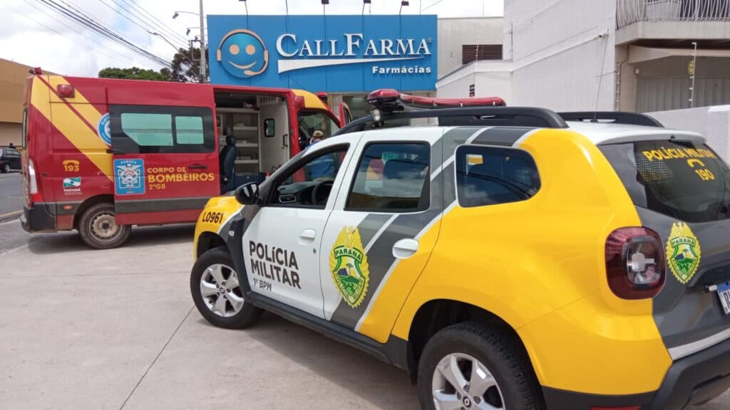 Mulher é atropelada por moto no centro de Ponta Grossa