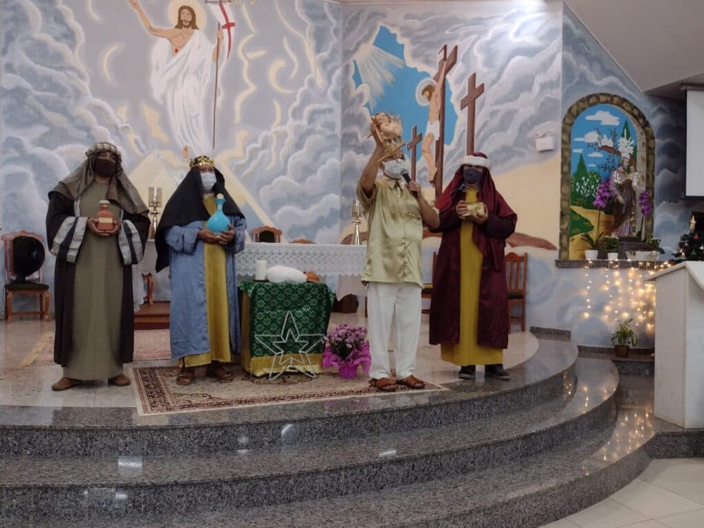 Os Santos Reis lembrados em procissão