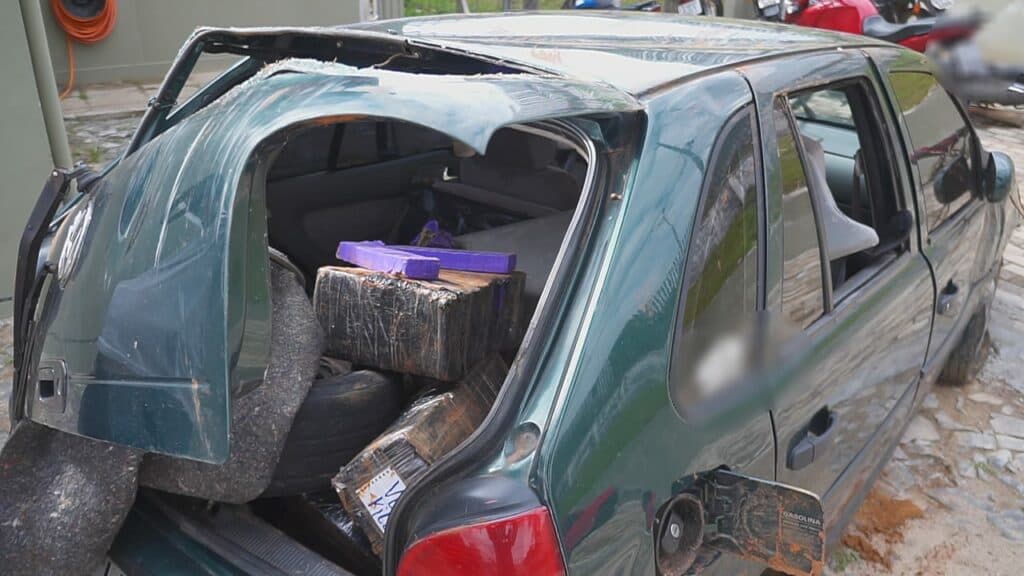 Homem é detido pela PRF ao transportar maconha até PG