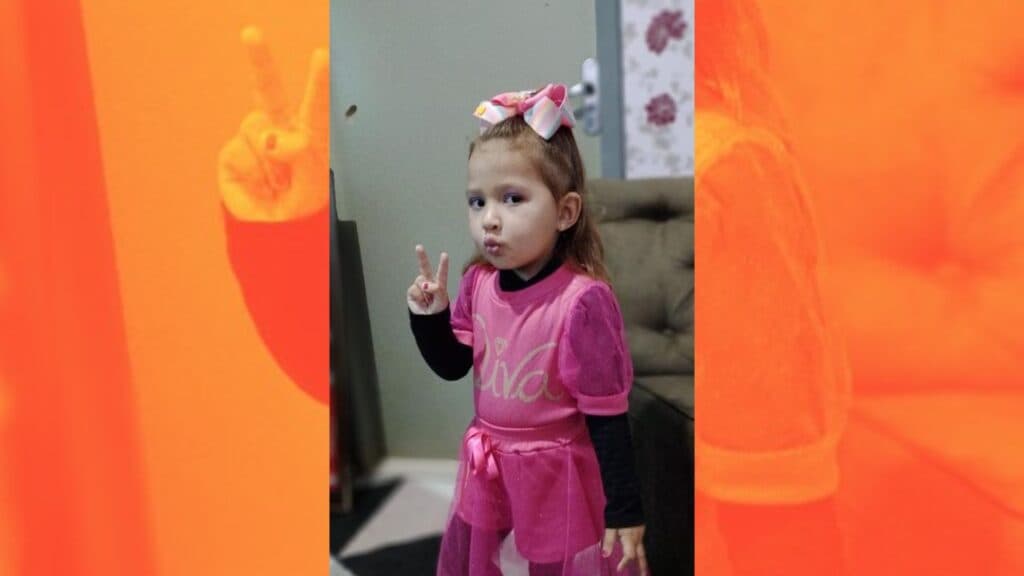 Família pede ajuda para pagar tratamento de filha com doença sem cura
