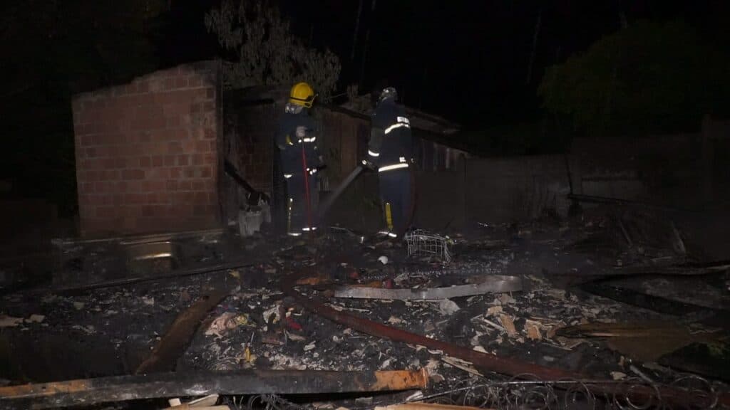Ex-marido é acusado de botar fogo em residência no Jardim Sabará, em PG