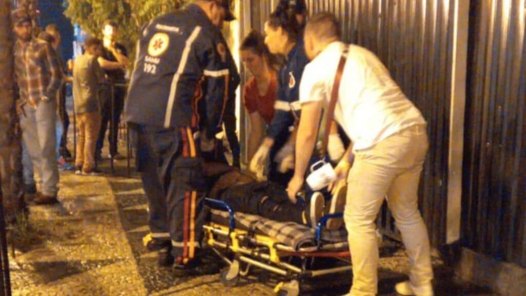 Jovem tem coma alcoólico em balada de PG