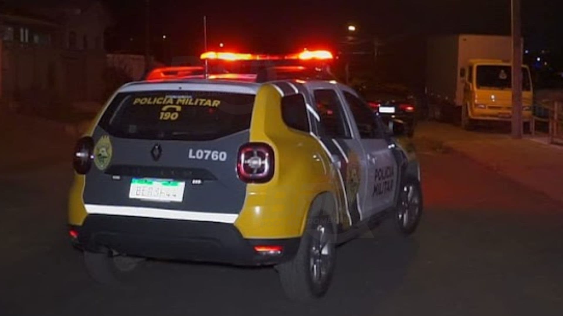Homem ‘luta’ com a PM mas acaba preso por tráfico de drogas em PG