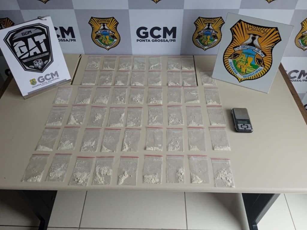 Em patrulhamento, equipe GAT-Bravo realiza apreensão de cocaína no bairro Chapada