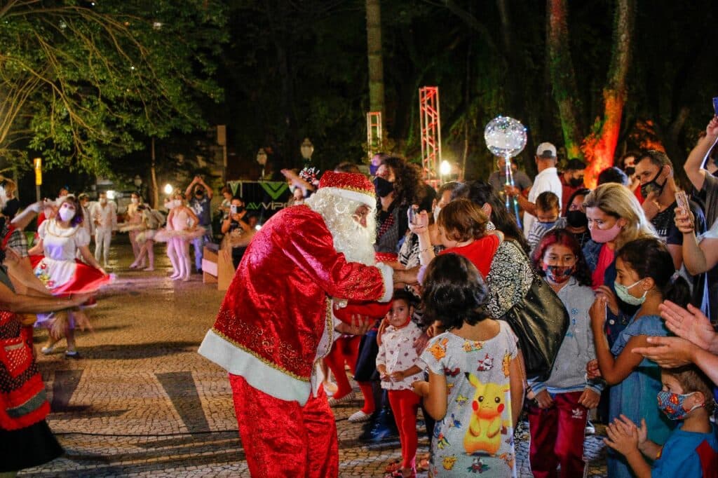 Prefeitura de PG inicia apresentações do ‘Natal da Nossa Gente’