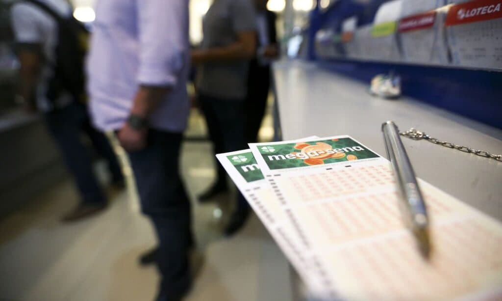 Mega-Sena sorteia hoje prêmio estimado em R$ 16 milhões