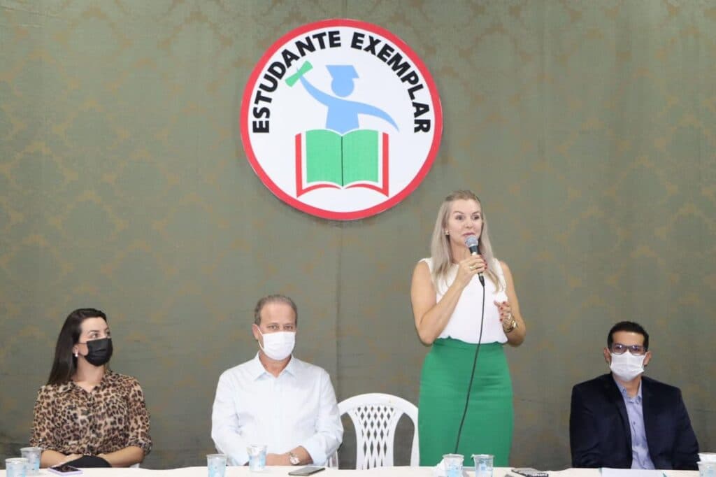 Projeto permitirá alunos da rede estadual estagiar na Prefeitura de Ivaiporã