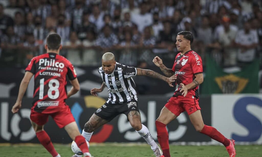 Atlético-MG quer impedir milagre do Athletico-PR