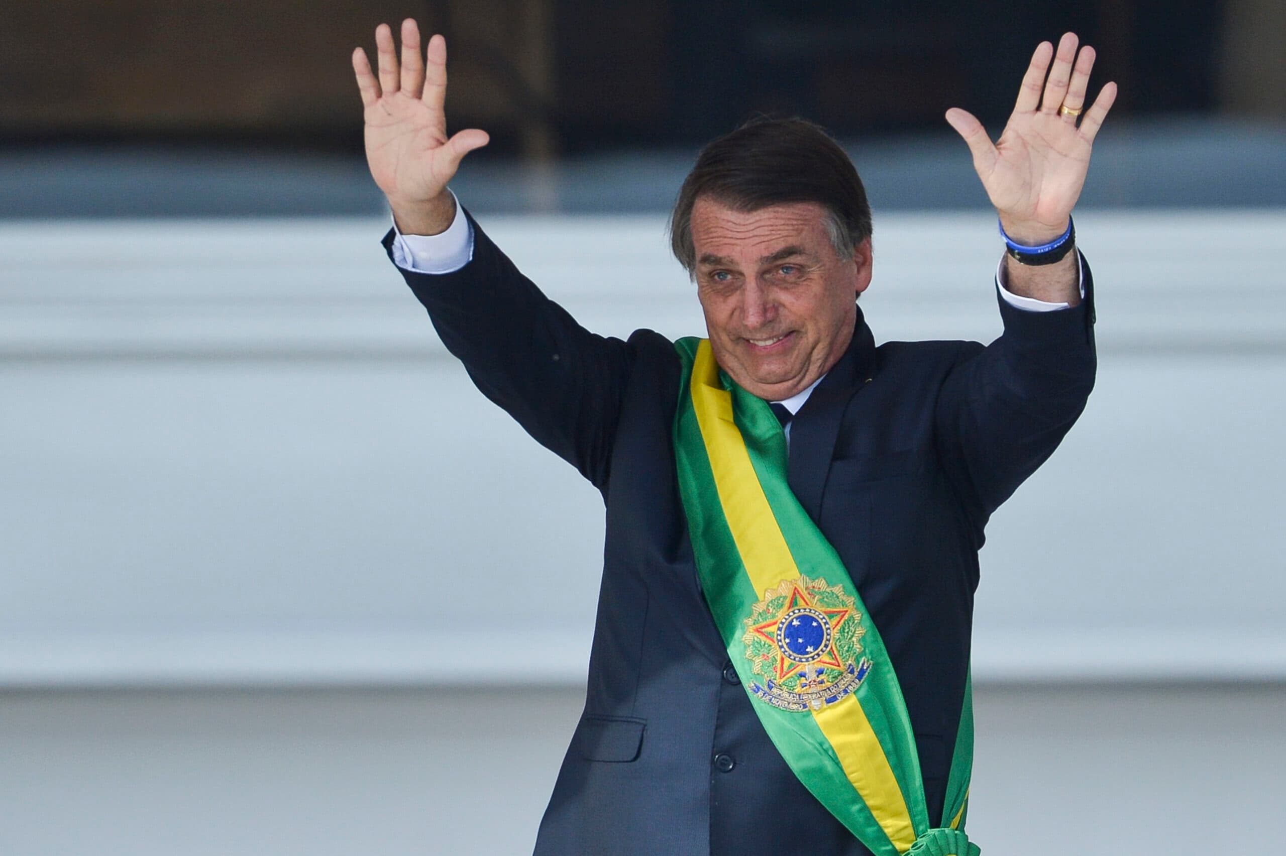 Bolsonaro afirma que não passará a faixa para Lula durante evento de posse