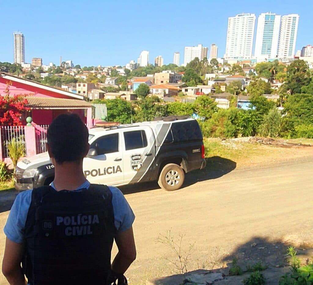 Polícia Civil  prende quatro pessoas por tráfico de drogas em PG