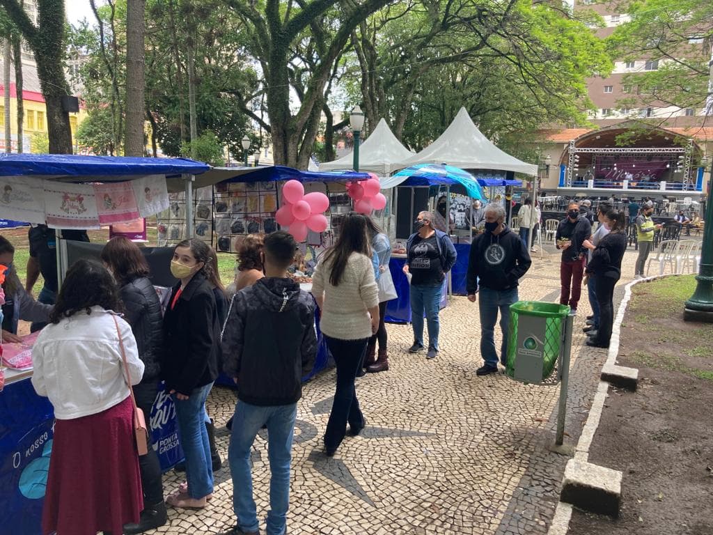 Feira da Barão volta a movimentar praça de PG neste domingo