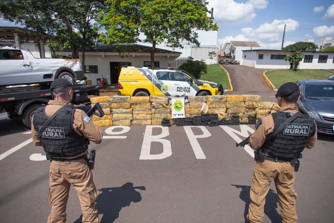 Polícia Militar apreende mais de uma tonelada de maconha no Paraná