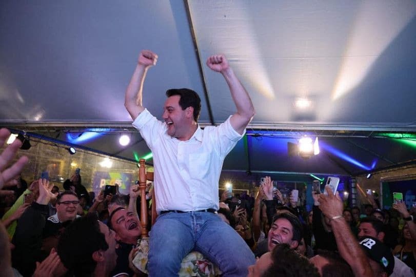 Ratinho Junior é reeleito governado do Paraná