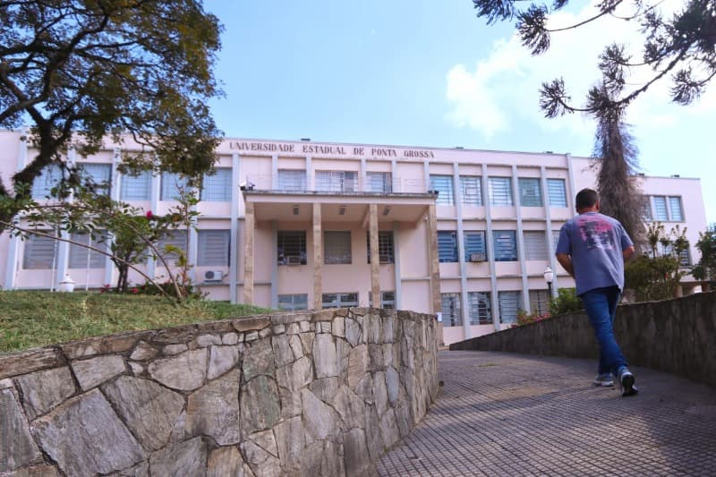 UEPG define data para retorno das aulas presenciais
