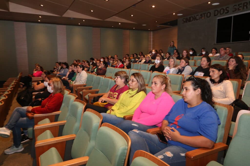Prefeitura de PG promove capacitação de agentes comunitários de saúde