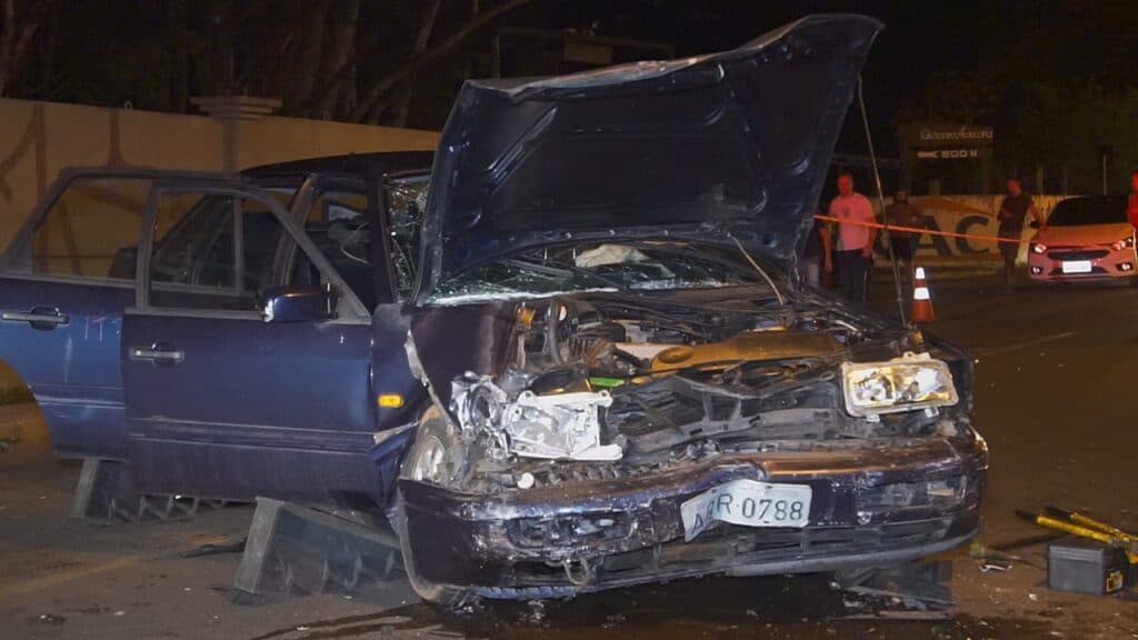Motorista causa acidente grave com 7 pessoas e foge do local