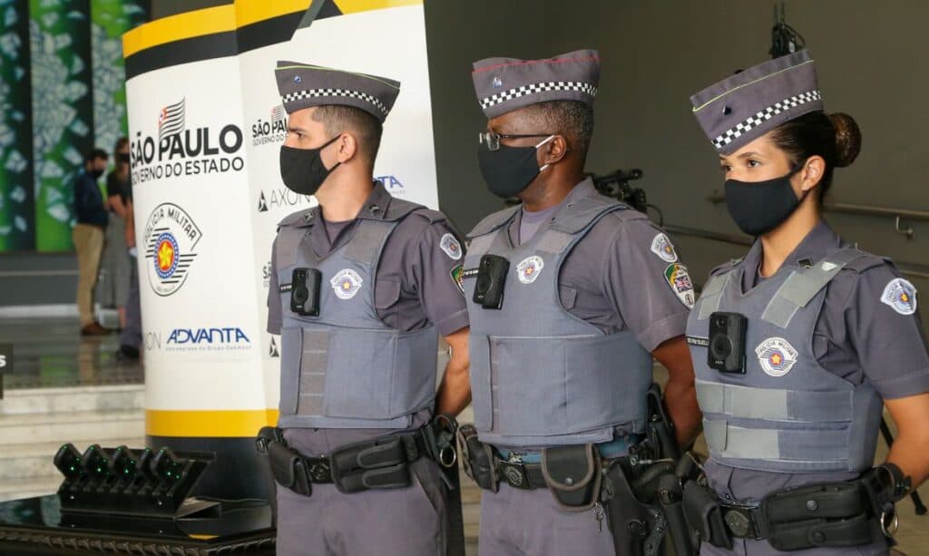 Câmeras corporais reduzem em 87% número de confrontos da PM