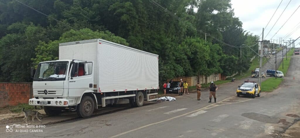 Idosa morre atropelada por caminhão em Olarias