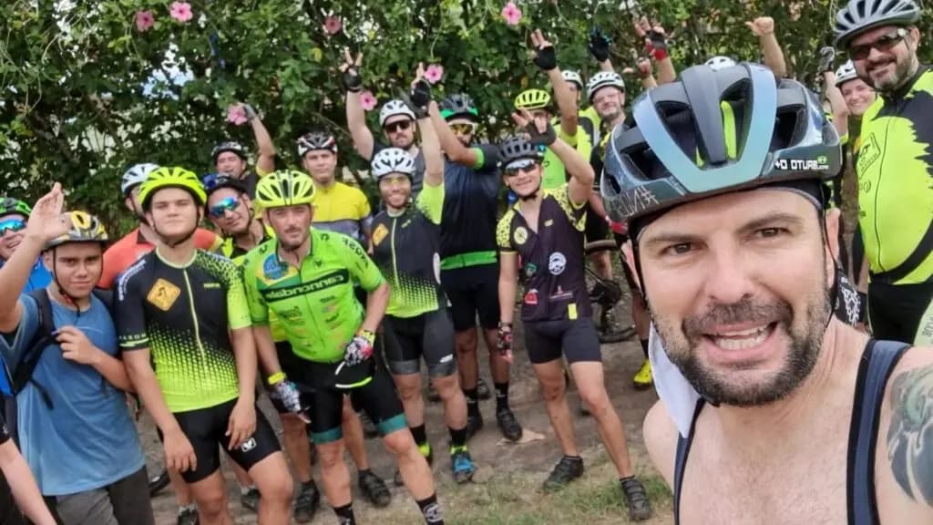 Ciclistas de Telêmaco participam da prova “Desafio Pico do Everest”