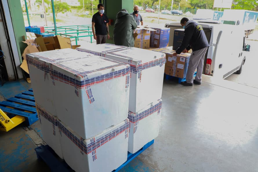 Regional de Ponta Grossa recebe mais de 21 mil doses de vacina contra Covid-19