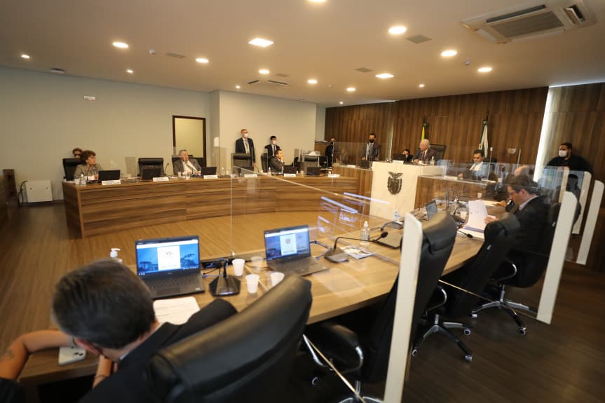 Governo do PR debate reajuste salarial dos trabalhadores das forças de segurança