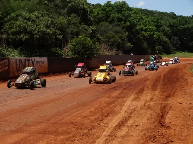 Campeonato Paranaense de Velocidade na Terra acontece em PG