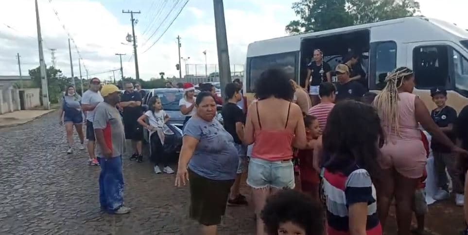 Espírito Natalino: Grupo se une para fazer carreata do bem
