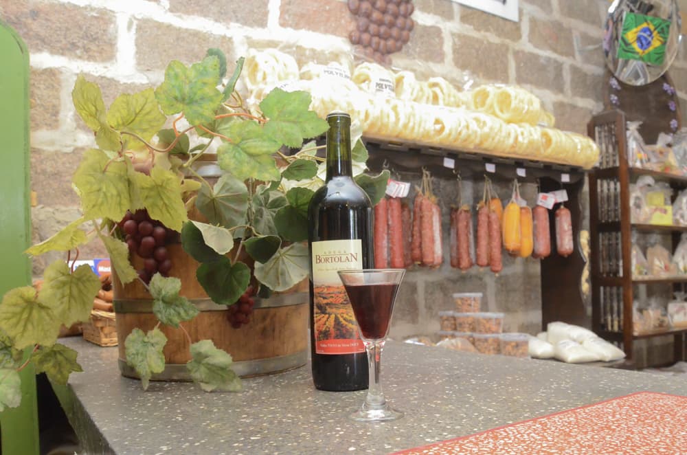 Vamos viajar: Conheça o Caminho do Vinho, que está bem perto de você!