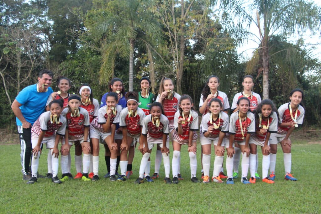 Futebol feminino de Ibaiti leva o título de campeãs no 68º JEPS