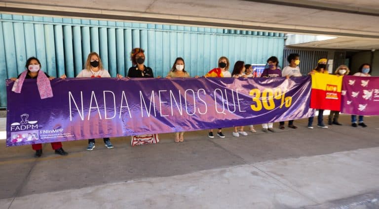 Câmara Federal aprova inclusão de regras para candidatas na Constituição