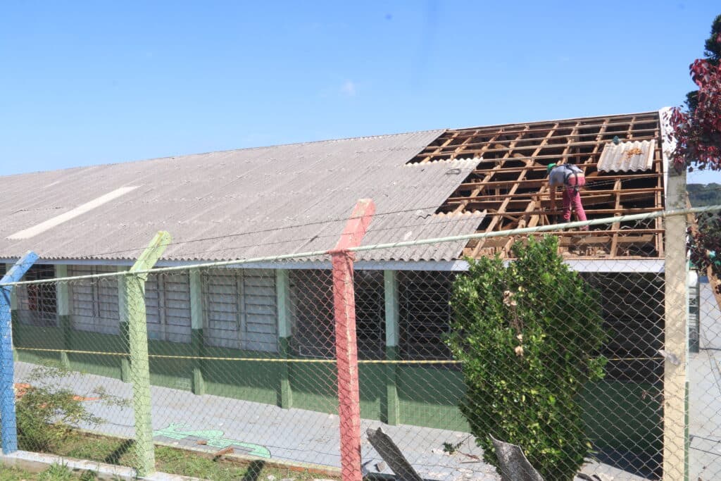 Aulas são retomadas em escolas afetadas pelo mau tempo em PG
