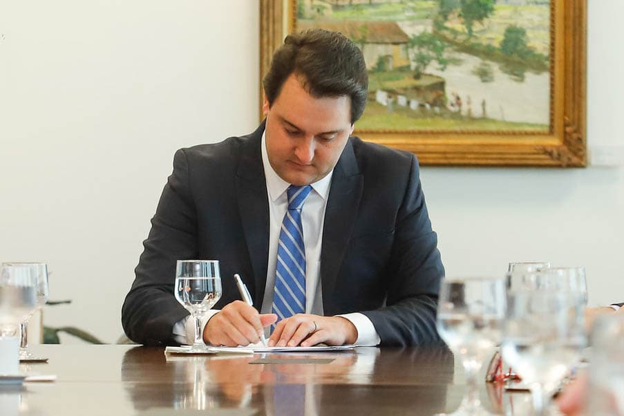 Governo do PR vai aumentar em 55% o valor da diária dos servidores estaduais